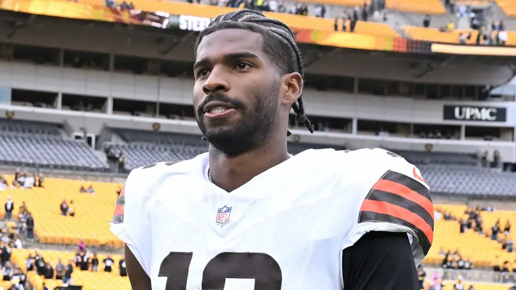 Radio host questions Browns’ choice to bench Shedeur Sanders.