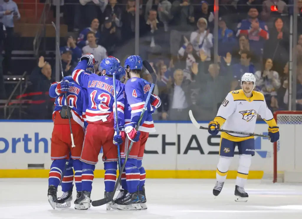 Rangers break their home winless streak at the start of the season with a victory against the Predators