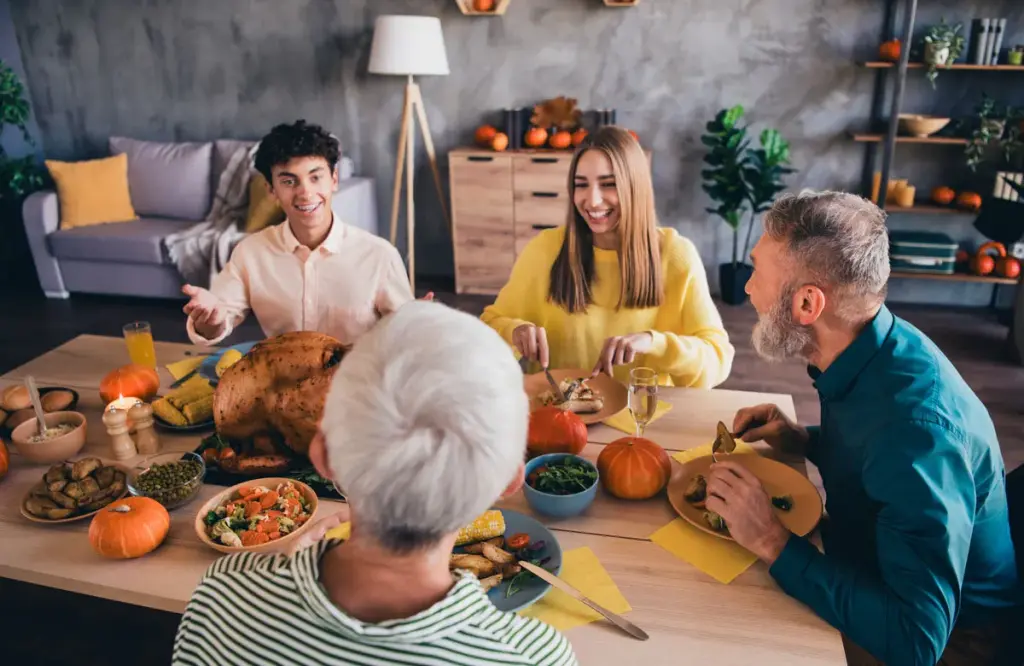 Reasons Thanksgiving dinner is typically eaten in the afternoon, according to experts