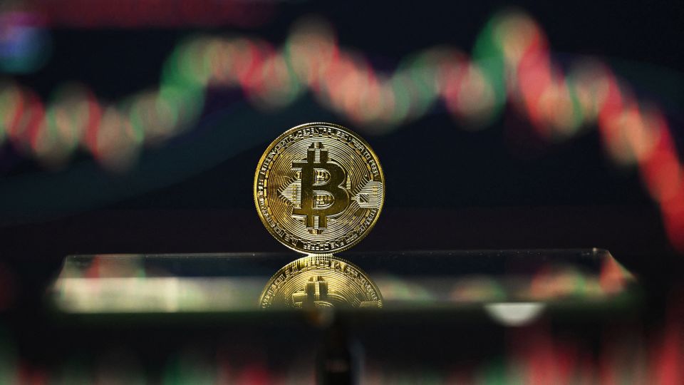 Reasons behind the decline of the crypto market