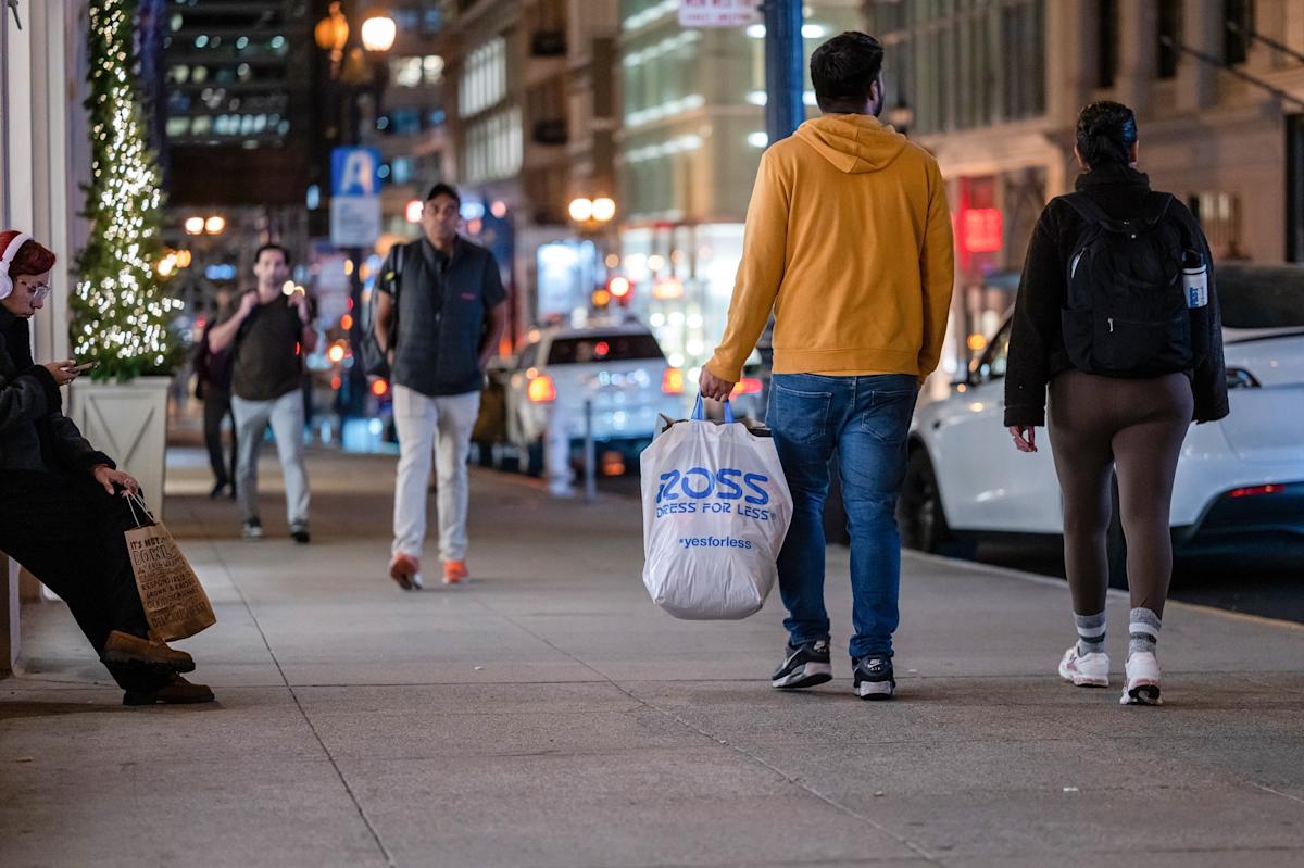 Retail Stocks Require an Unexpected Holiday Turnaround to Rescue a Tough 2025