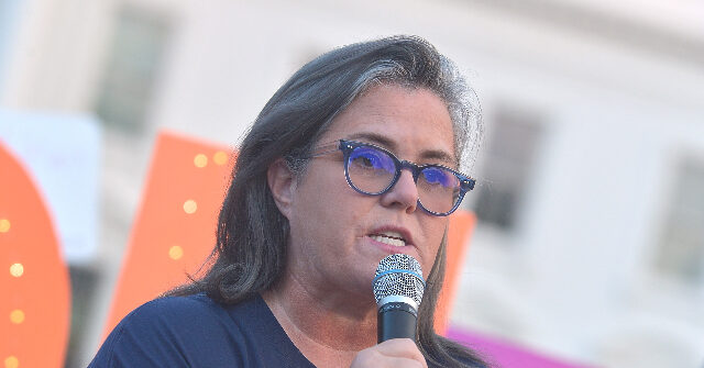 Rosie O'Donnell Promotes Conspiracies, Rants About Food Stamps and Fascism During an Anti-Trump Speech