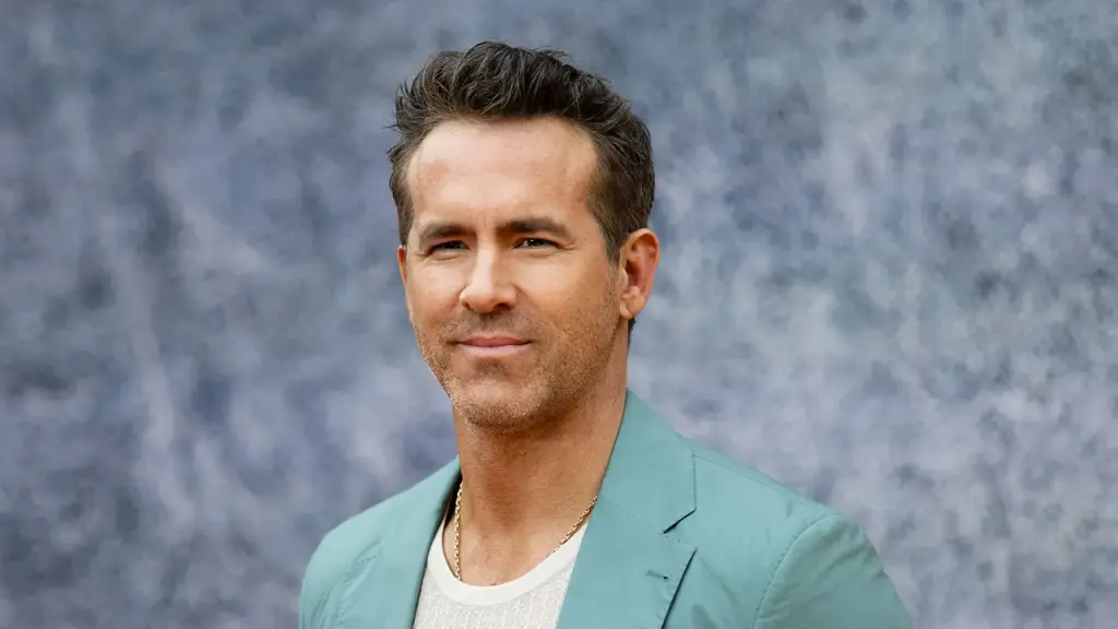Ryan Reynolds receives criticism for his comments about boxed wine in Minnesota