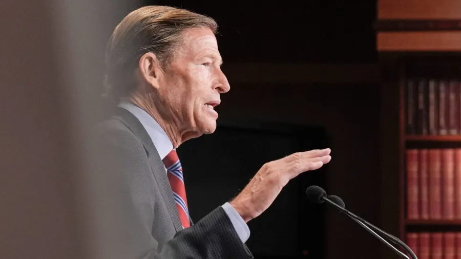 Senate Democrats split as progressives caution about stopping the shutdown