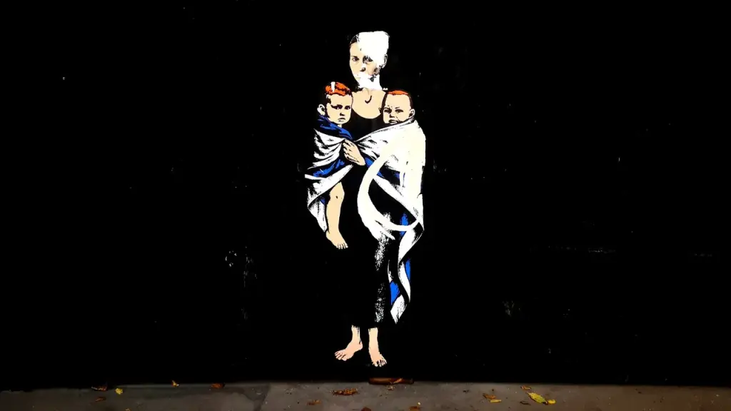 Shiri Bibas' face altered, Star of David taken off memorial mural