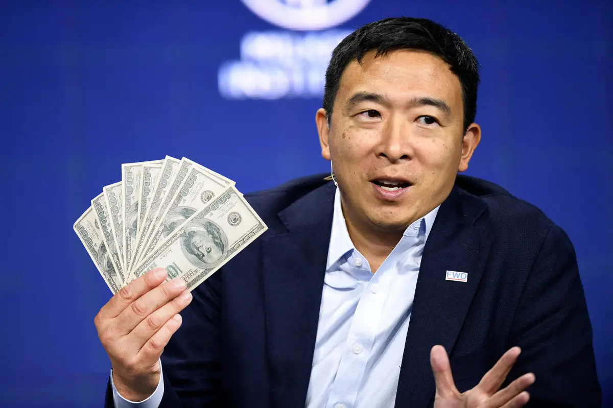 Silicon Valley suggests universal basic income as a solution to job loss from AI.