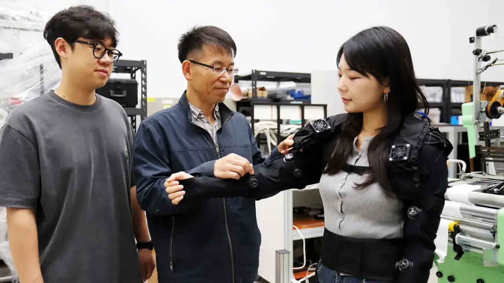 South Korea achieves a breakthrough in transforming fabric into functional robot muscles for wearables.
