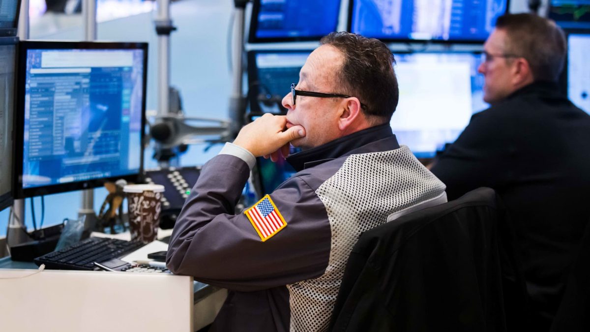 Stock futures mostly steady following tech decline impacting markets: Live updates