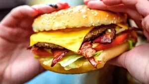 Study reveals 10 cities where cheeseburgers are available for under $15