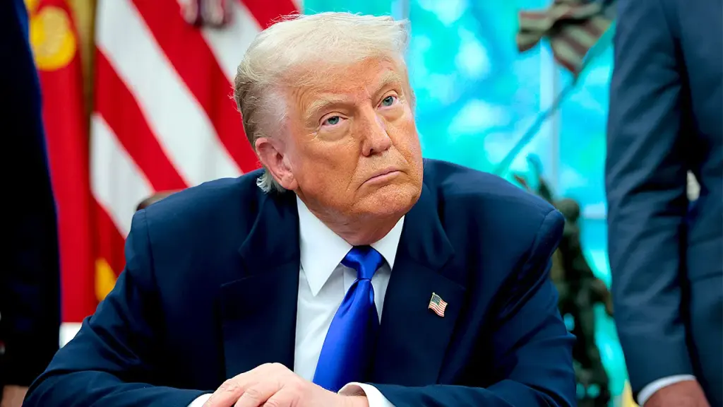 Sun editor criticizes BBC's bold Trump edit that led to resignations