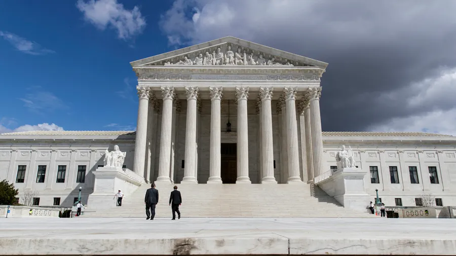 Supreme Court questions the compensation request of a Rastafarian inmate who is clean-shaven