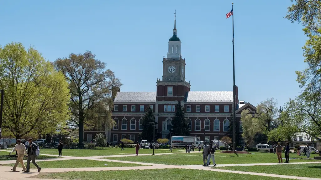 Suspect arrested in Howard University homecoming shooting, 5 people injured: police