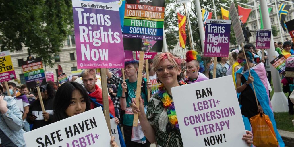 Teacher shares meme that seemingly indicates violence over pronouns.