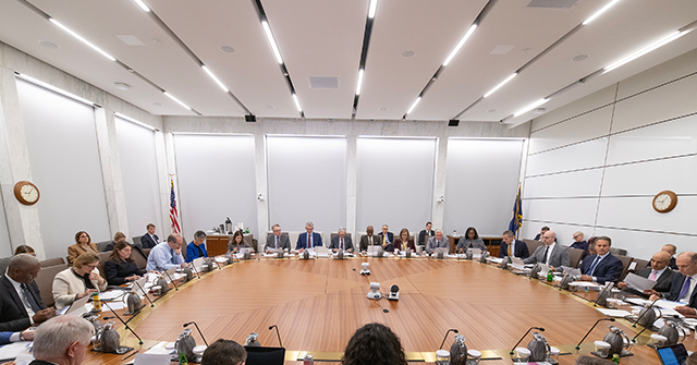 The Fed's Internal Struggle About Tariffs, Inflation, and Employment