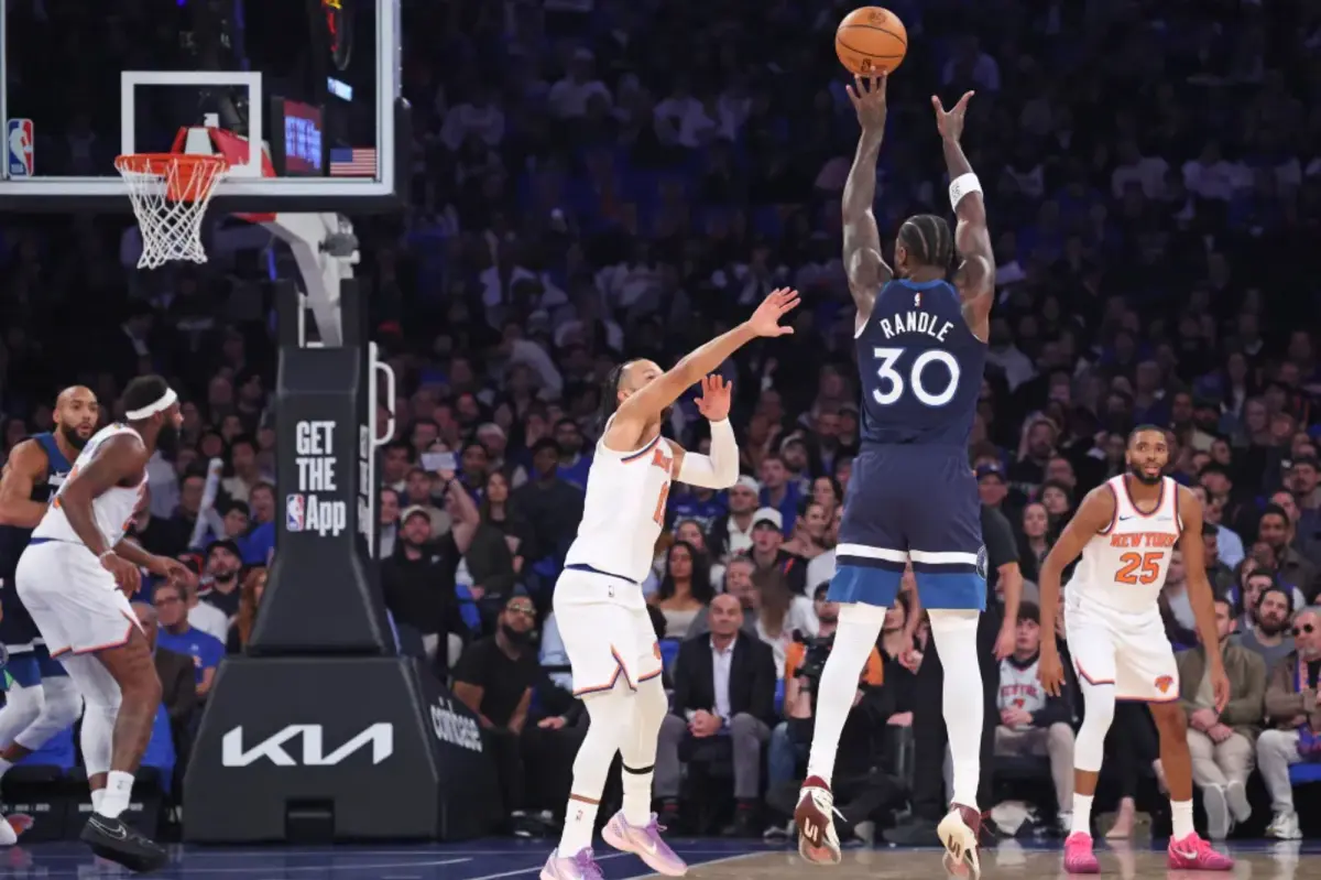The issue with defending the three-point shot becoming a possible problem for the Knicks