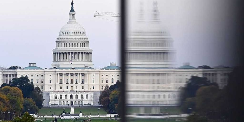 The right faces a decision: engage in the actual conflict or pretend to rebel online