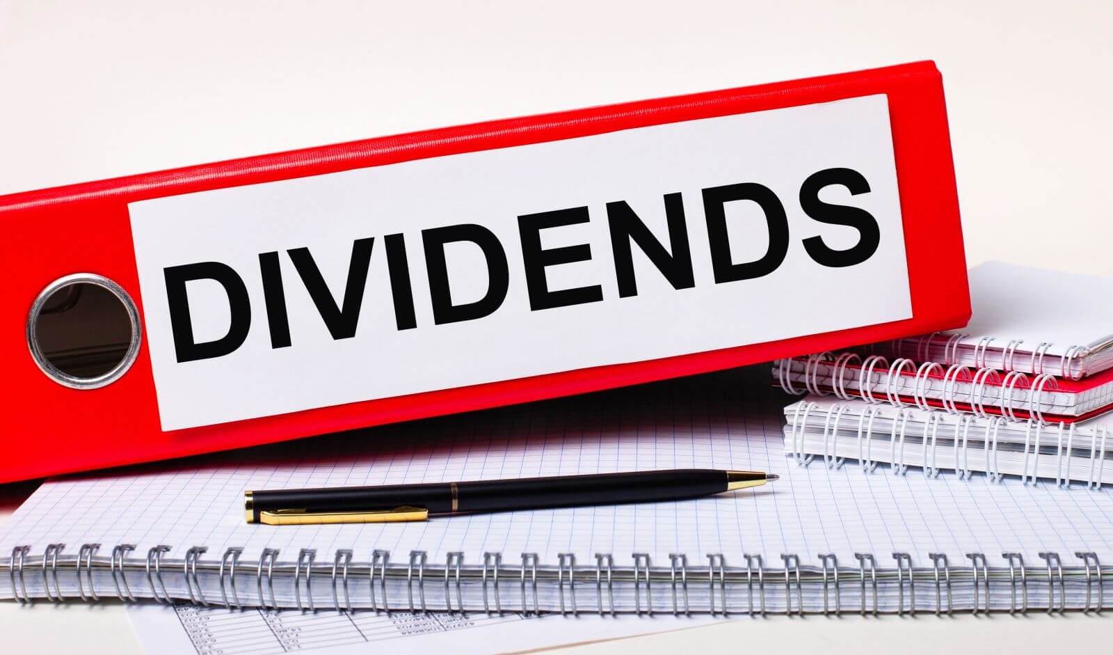 This high-yield dividend stock offers an 8% return. Should you consider including it in your investments?