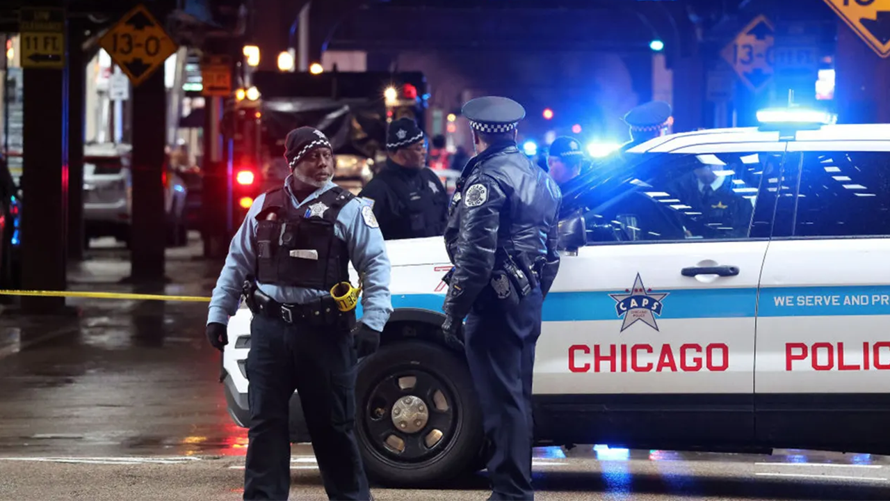 Three migrant teenagers accused in deadly stabbing of homeless man in Chicago