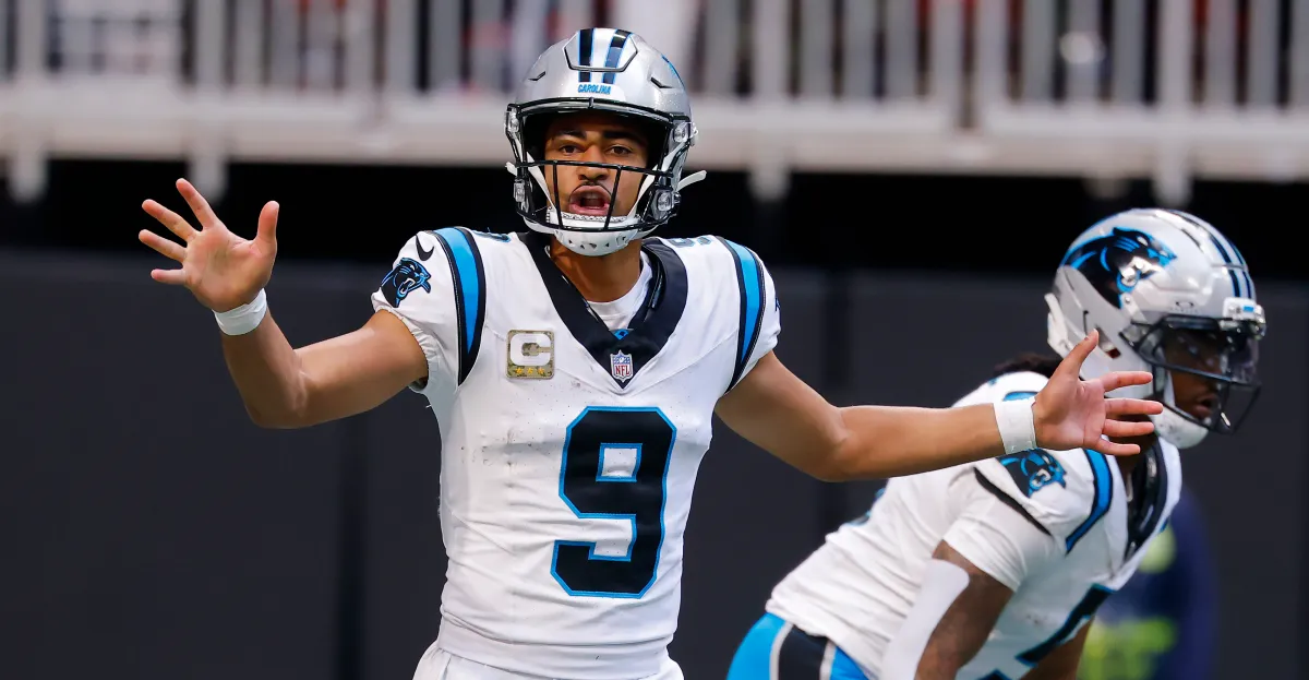 Top quarterback waiver wire options for Week 12 in fantasy football