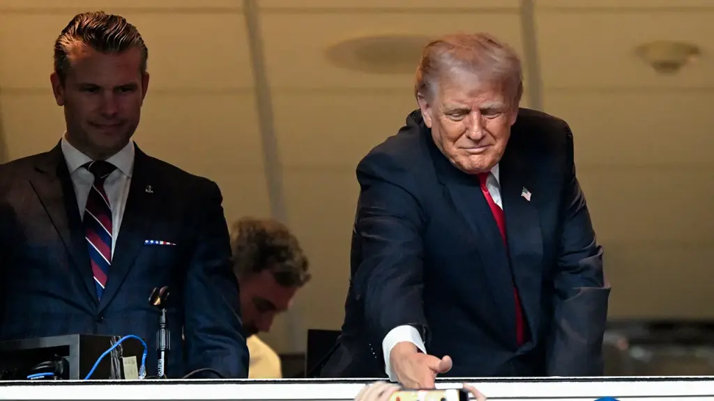 Trump comments on Commanders' touchdown pass against the Lions