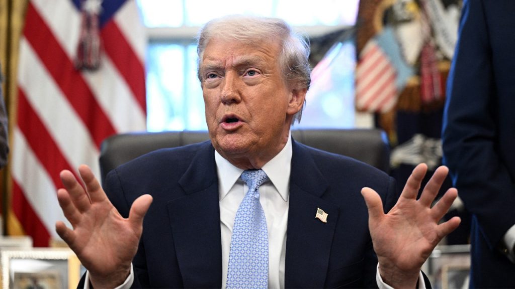 Trump considers the possibility of deploying troops to Venezuela during drug enforcement efforts