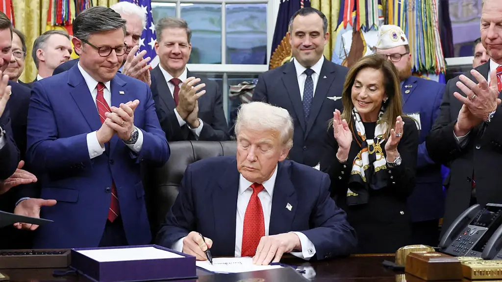 Trump signs legislation to end the longest government shutdown in US history and other major news headlines
