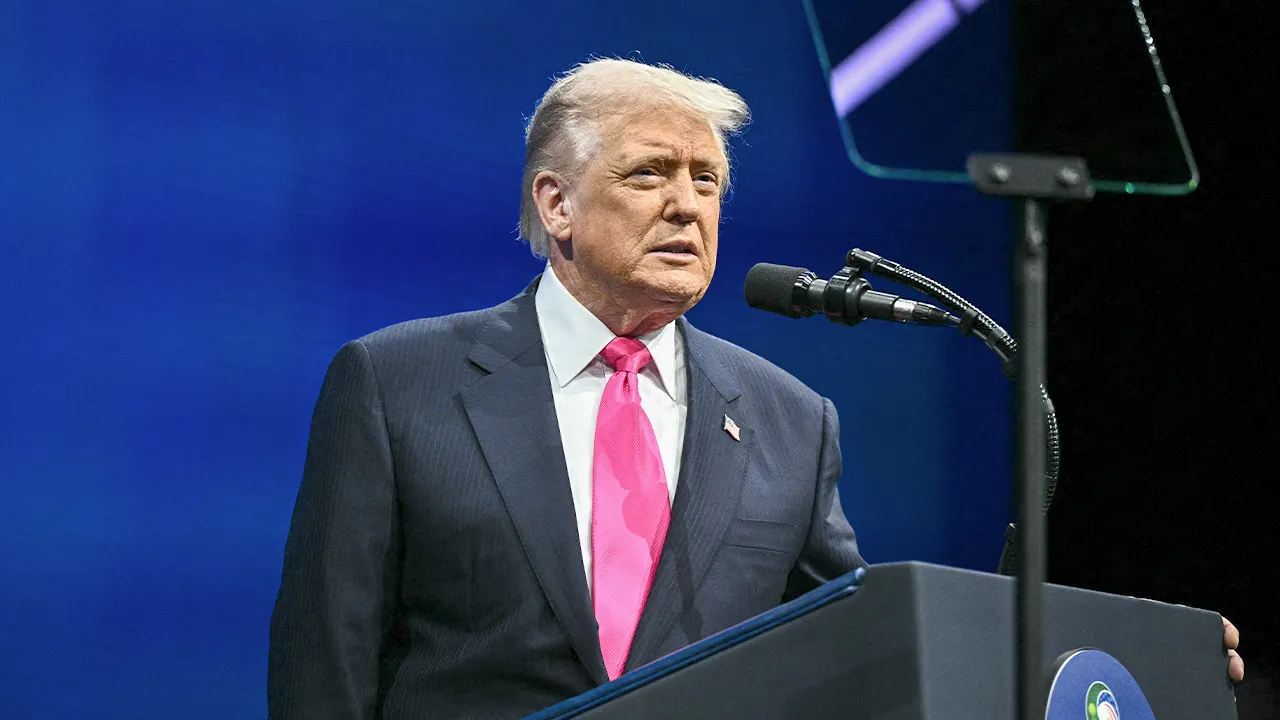 Trump urges inquiry into officials promoting climate change policies