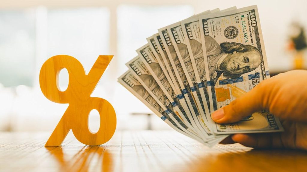 Two Growth Stocks to Put $1,000 Into at This Moment