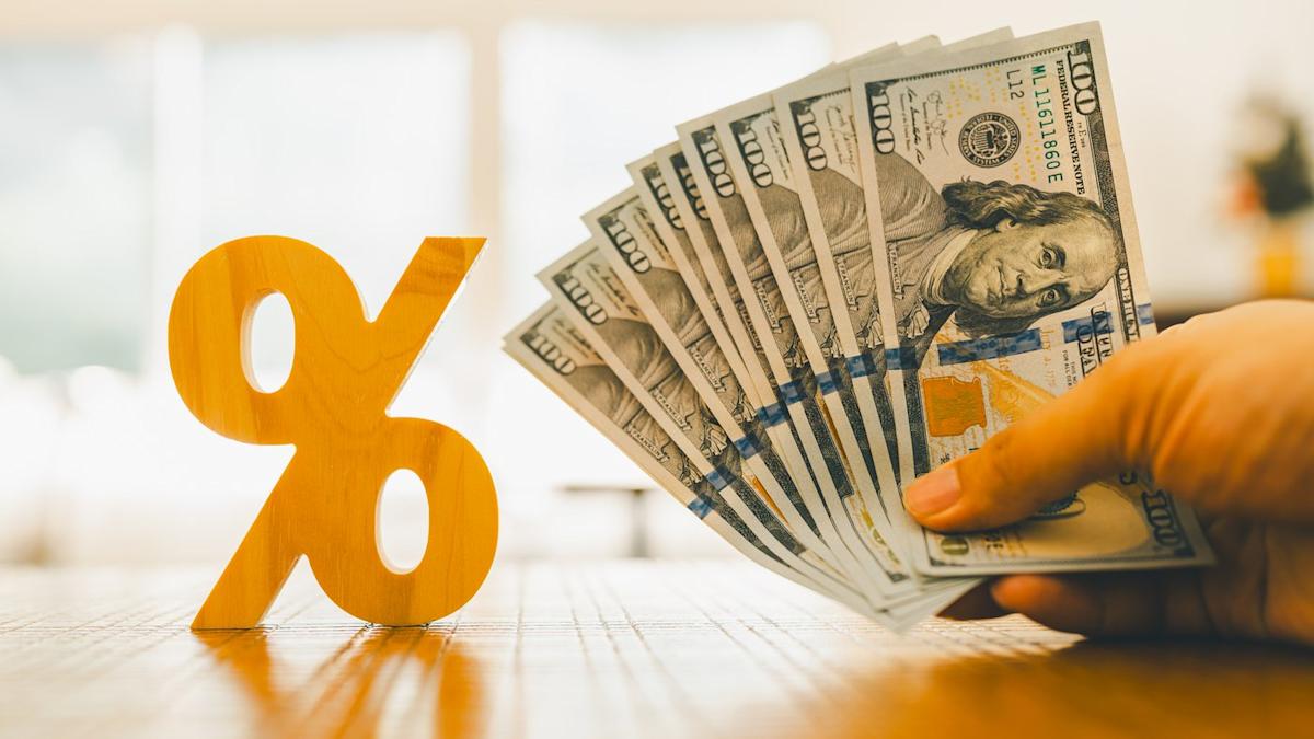 Two Growth Stocks to Put $1,000 Into at This Moment