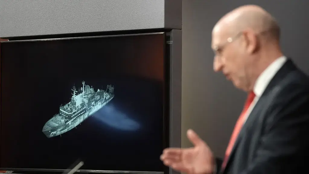 UK monitors Russian vessel Yantar, cautions Putin