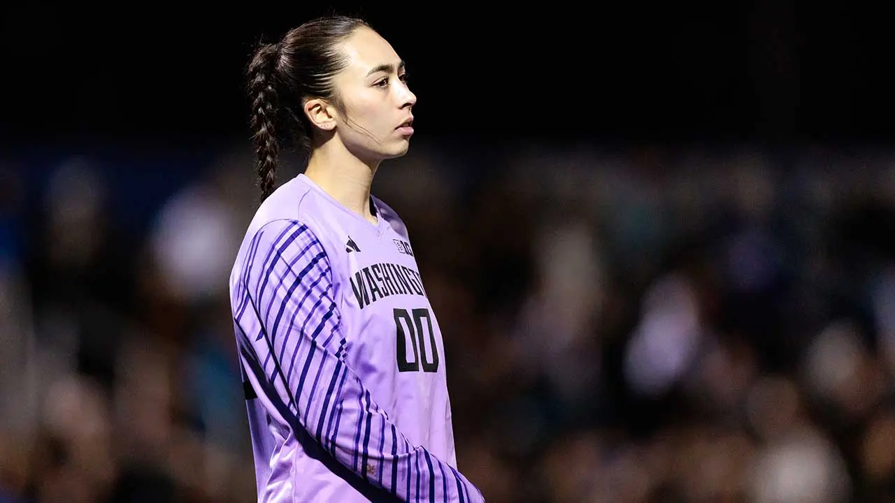 University of Washington soccer player Mia Hamant passes away at 21 following a fight with cancer