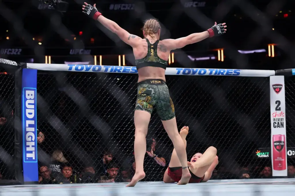 Valentina Shevchenko disrupts Zhang Weili's quest for a historic achievement at UFC 322
