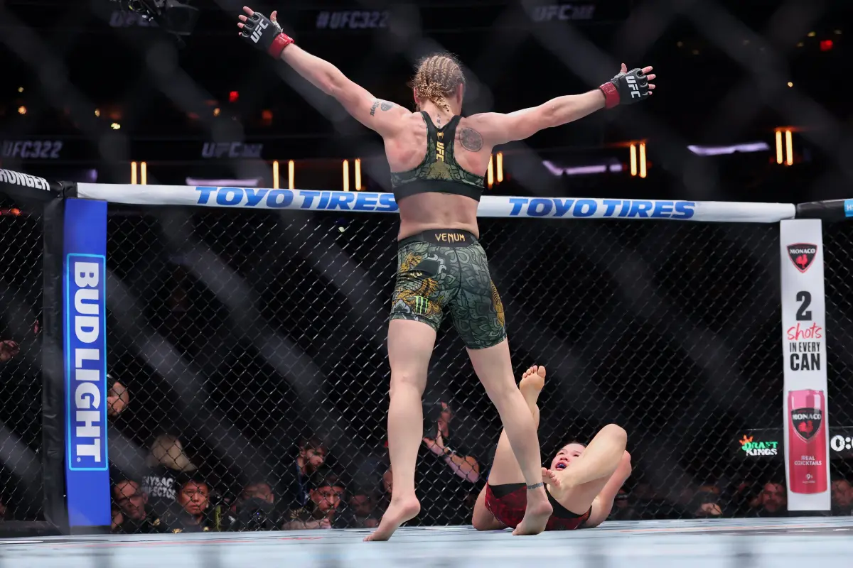 Valentina Shevchenko disrupts Zhang Weili's quest for a historic achievement at UFC 322