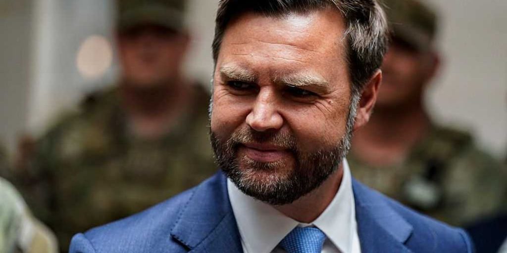 Vance and Banks strongly defend Tucker Carlson's son against a reporter's criticism.