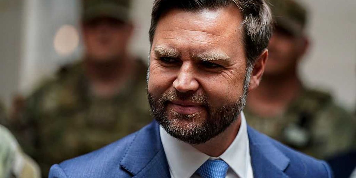 Vance and Banks strongly defend Tucker Carlson's son against a reporter's criticism.