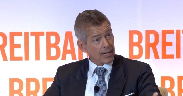 We need to reduce flight numbers, Democrats should 'reopen the government'