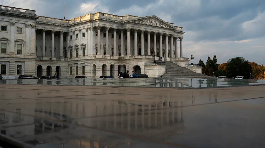 What does the Senate agreement include to restart the government?