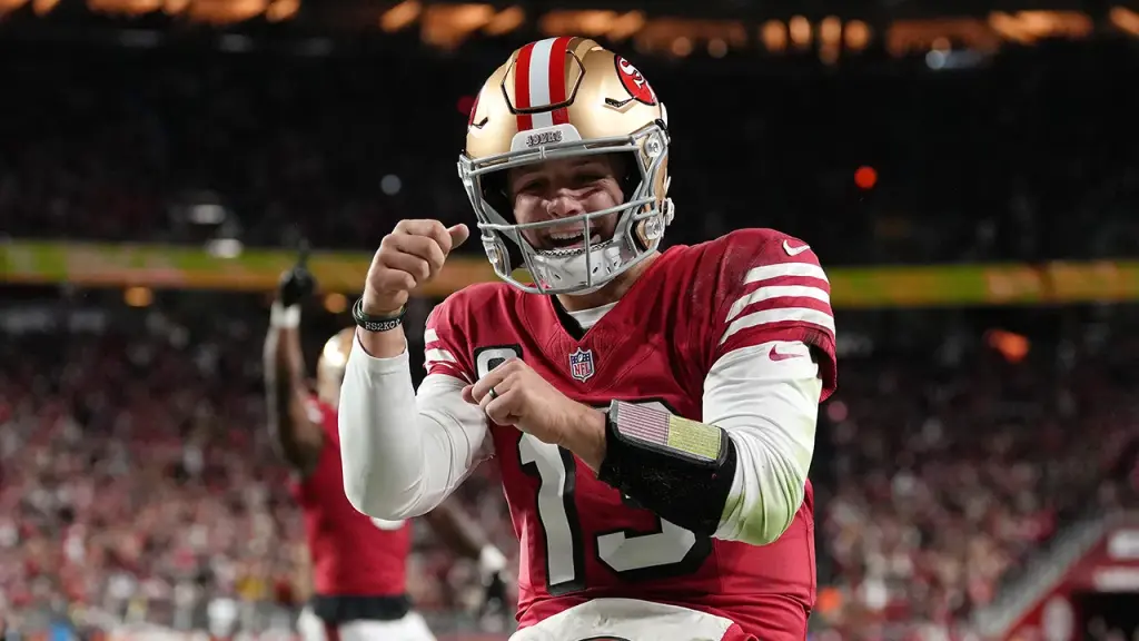 49ers hold off Bears' efforts to come back, aim for No. 1 seed in Week 18
