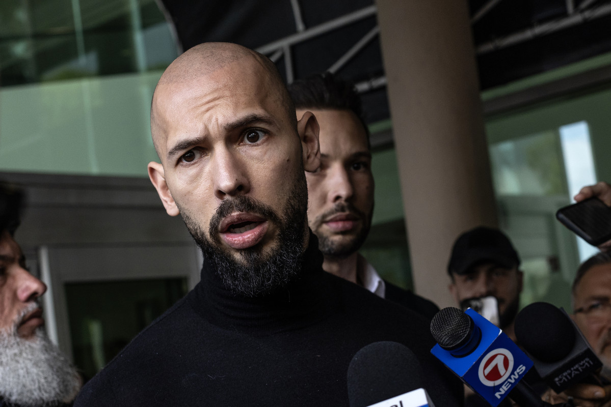 Andrew Tate raises questions as MicroStrategy struggles with Bitcoin