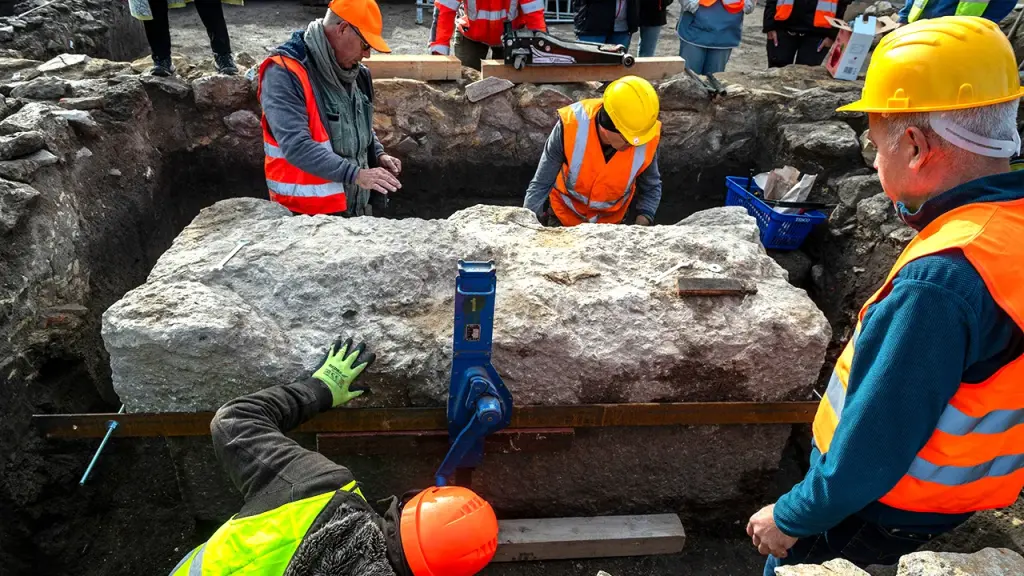 Archaeologists in Hungary uncover a sealed Roman sarcophagus after 1,700 years.