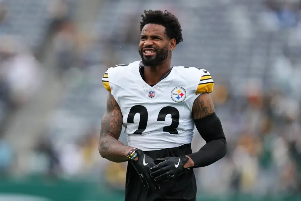 Bills focus on Darius Slay after he hints at retirement