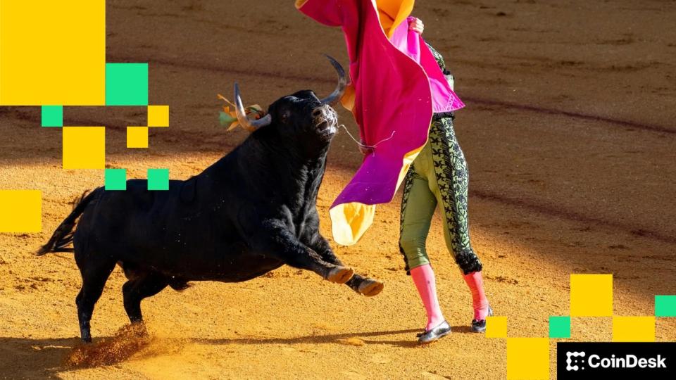 Bitcoin Price Update: Optimism from Bulls on Rate Cuts Faces Challenges from Strong Bond Yields