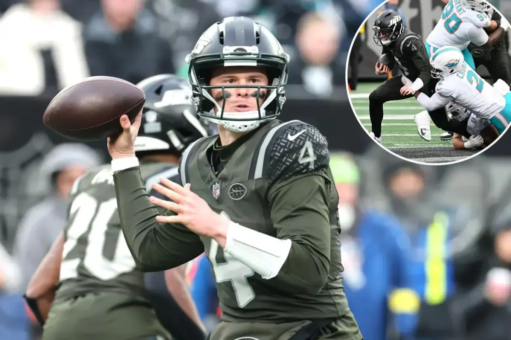 Brady Cook faces a significant test in his first game with the Jets.