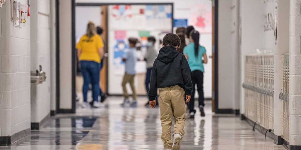 Chicago school district allows students to skip classes due to fears of ICE.