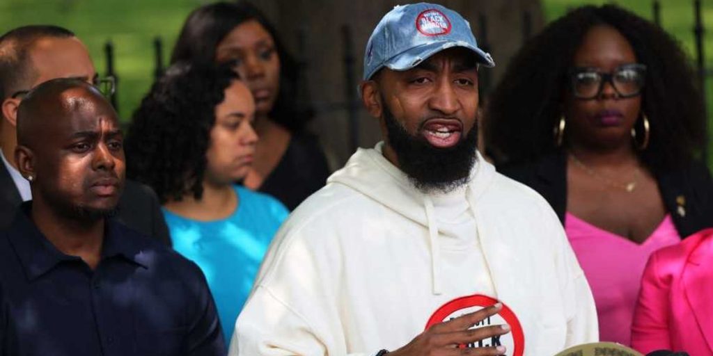 Convicted armed robber becomes part of Zohran Mamdani's public safety transition team.