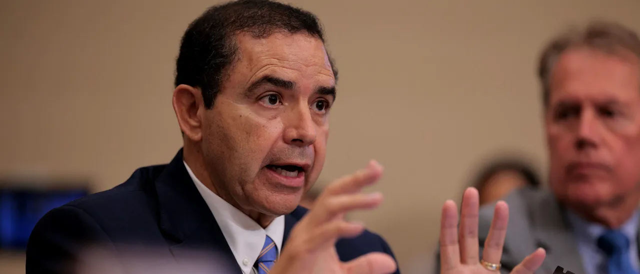 Democrat Who Turned Against Trump After Getting Pardoned Now Realizes He Has Few Friends Remaining