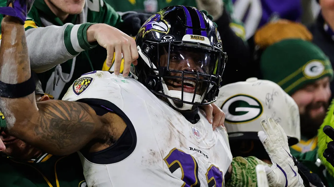 Derrick Henry scores 4 touchdowns in Ravens' victory