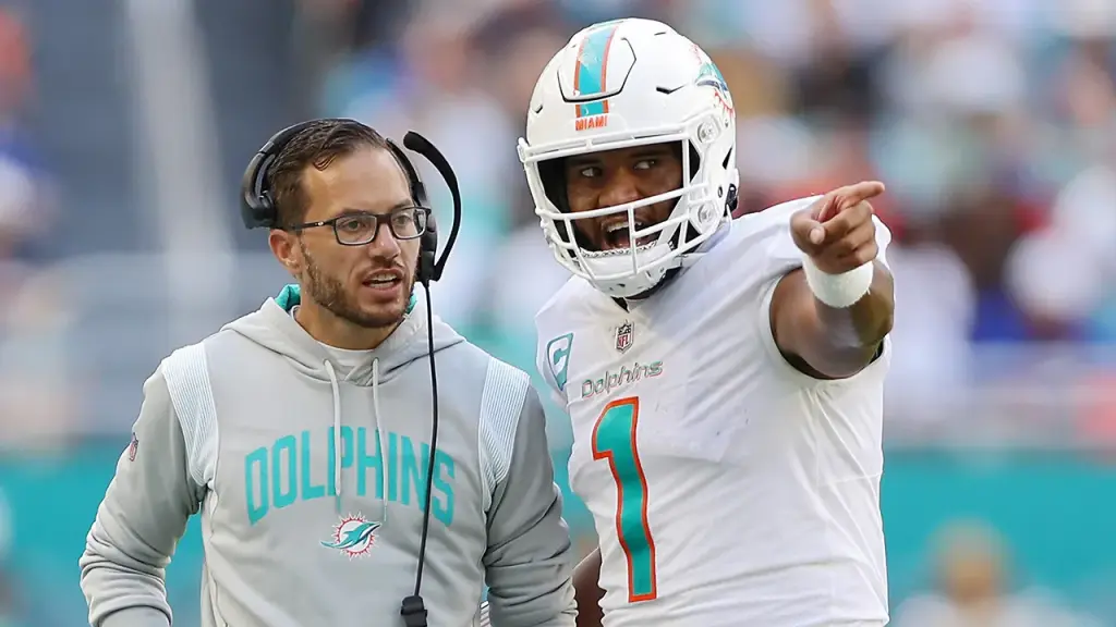 Dolphins coach considers sitting Tua Tagovailoa due to his difficulties.