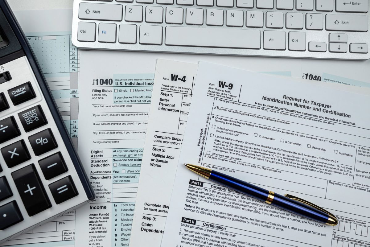 End-of-year tax strategies may help you save money before 2025 wraps up.
