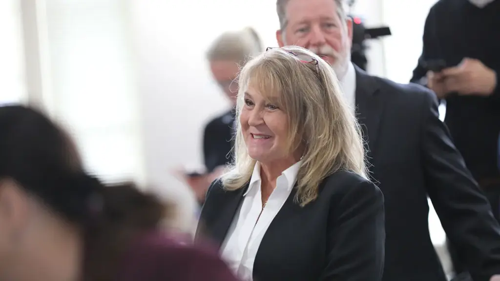 Former South Carolina Court Clerk Becky Hill Admits Guilt in Murdaugh Case